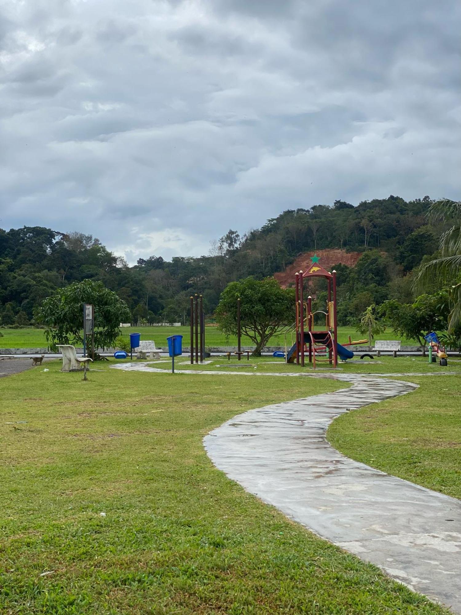 Homestay Desa Tikam Batu 双溪大年 外观 照片